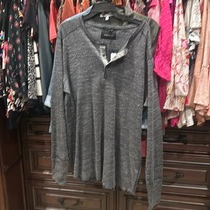 Wings + horns men’s stylish Henley. Size XXL